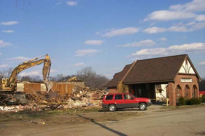 Bonnie Brook Golf Course - From Detroit Yes (newer photo)